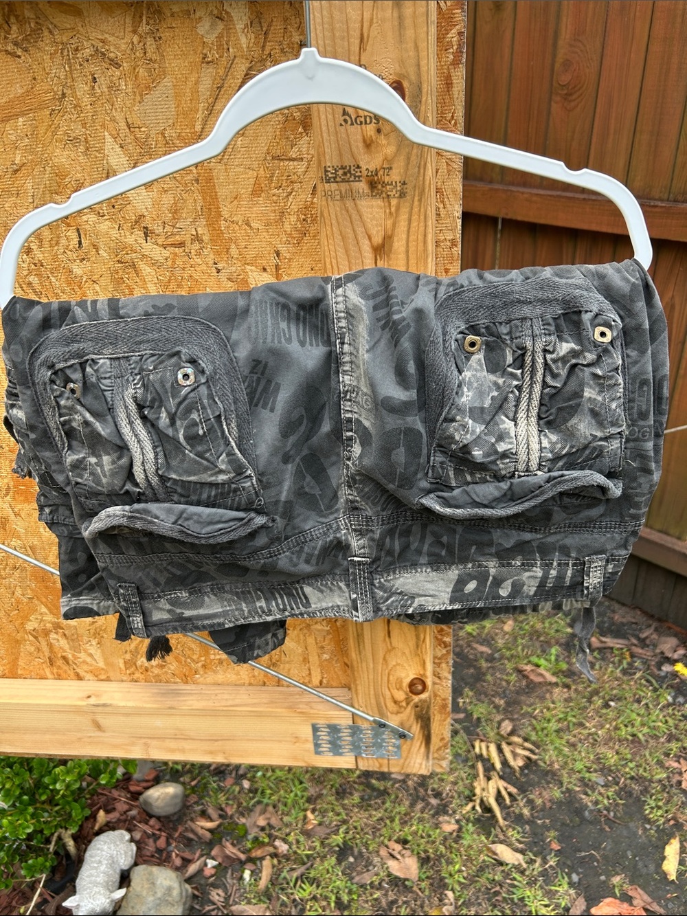 Men's Relaxed Gray Cargo Jeans Shorts